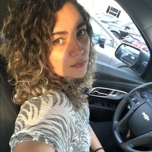 Meet your Posher, Noelia